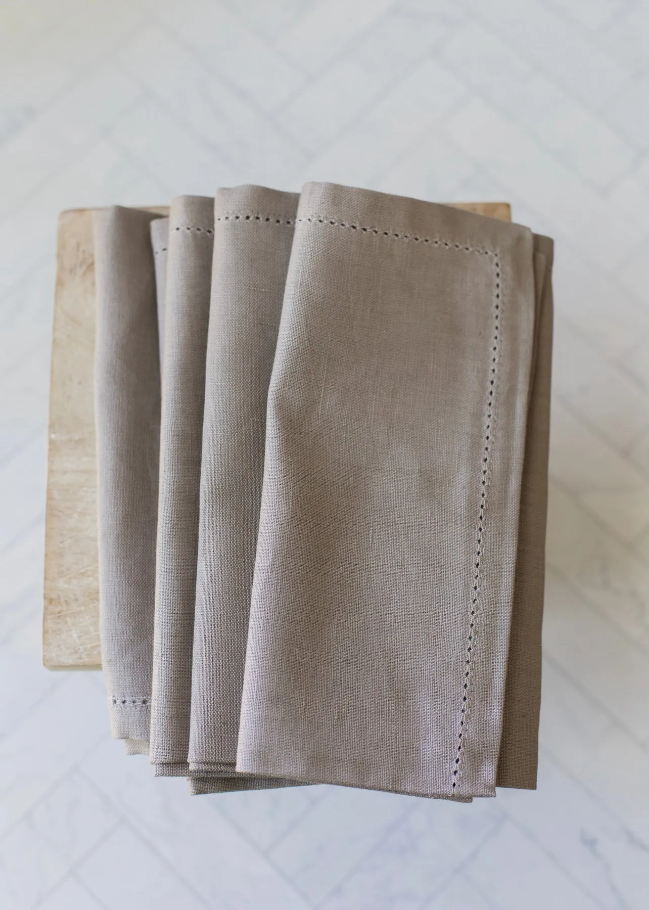 COUNTRY TABLE NAPKIN SET OF 6